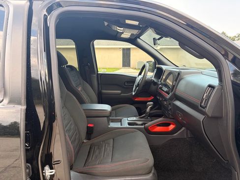 Used 2026 Nissan Frontier PRO-4X AWD/4WD image 19