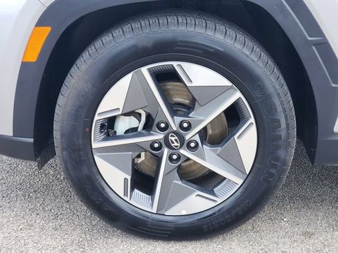 Used 2025 Hyundai Tucson SEL FWD image 7