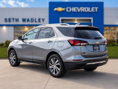 Used 2023 Chevrolet Equinox Premier AWD/4WD image 5
