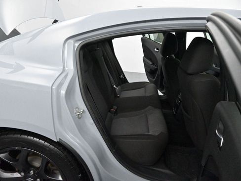 Used 2020 Dodge Charger SXT w/ Blacktop Package RWD image 29