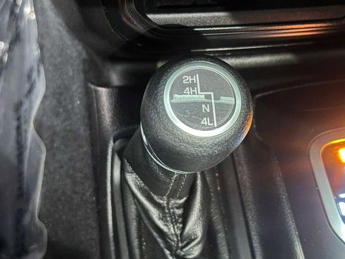 Used 2020 Jeep Wrangler Unlimited Sport AWD/4WD image 17