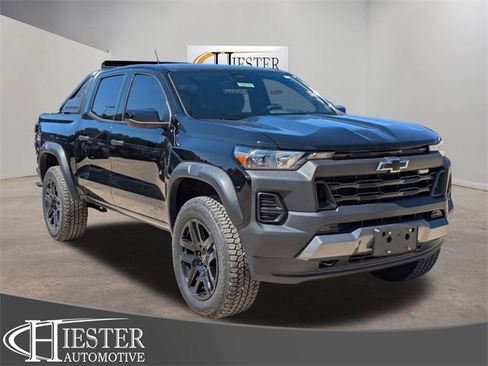New 2025 Chevrolet Colorado Trail Boss w/ Midnight Edition image 1