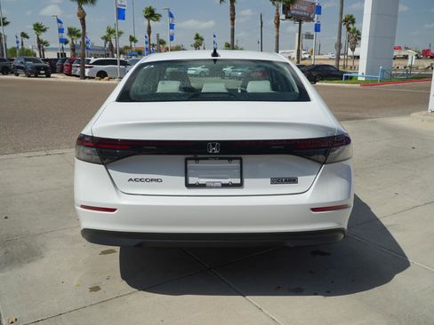New 2026 Honda Accord SE image 6