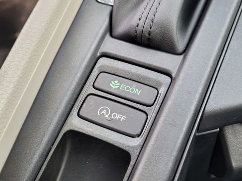 Used 2025 Honda Accord SE image 25