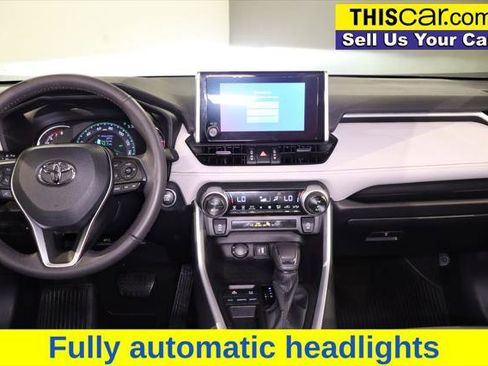 Used 2023 Toyota RAV4 XLE Premium image 22
