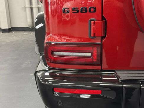Used 2025 Mercedes-Benz G 580 w/ EQ Technology image 13