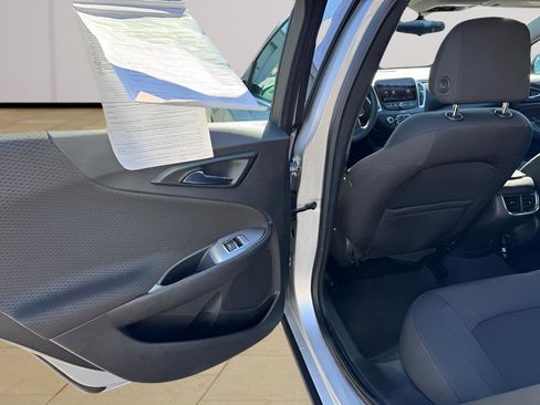 Used 2020 Chevrolet Malibu LT FWD image 26