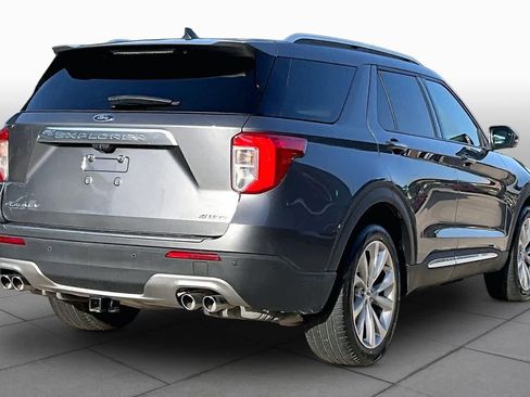 Used 2022 Ford Explorer Platinum w/ Equipment Group 601A AWD/4WD image 13