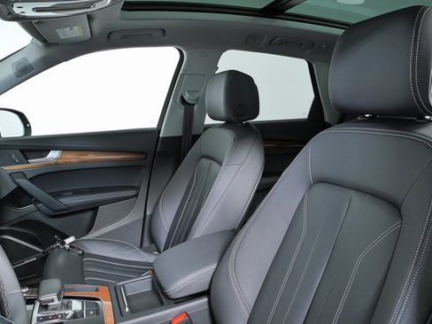 Used 2022 Audi Q5 2.0T Premium Plus w/ Premium Plus Package image 5