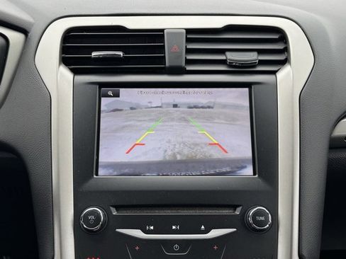 Used 2013 Ford Fusion SE image 4