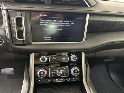 Used 2021 GMC Yukon Denali image 21