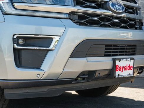 Used 2022 Ford Expedition Max Limited AWD/4WD image 19