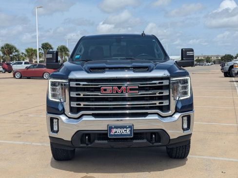 Used 2022 GMC Sierra 2500 SLE w/ SLE Value Package; AWD/4WD image 2