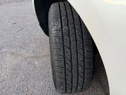 Used 2014 Ford Edge Limited w/ Equipment Group 301A image 11