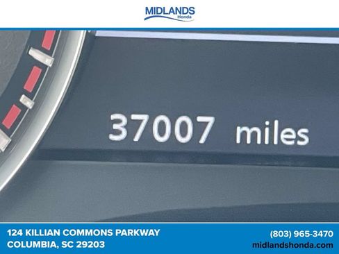 Used 2024 Nissan Armada SL w/ Captain's Chairs Package RWD image 22