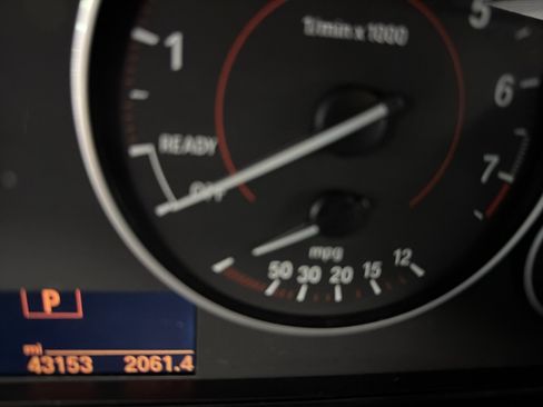 Used 2017 BMW 330i xDrive 330i xDrive SULEV Sedan image 17