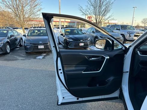 Certified 2023 Toyota RAV4 XLE w/ Convenience Package image 25