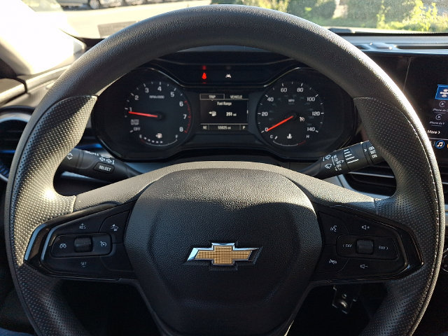 Used 2024 Chevrolet Trax LS w/ LS Convenience Package FWD image 18