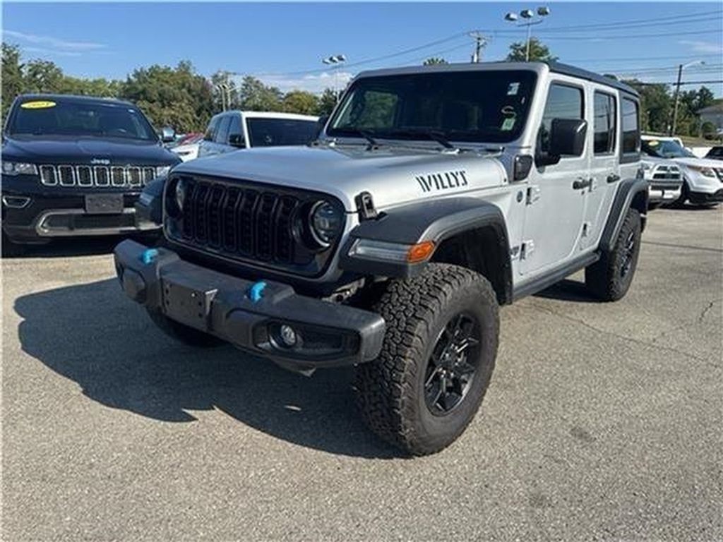 Used 2024 Jeep Wrangler Unlimited AWD/4WD image 21