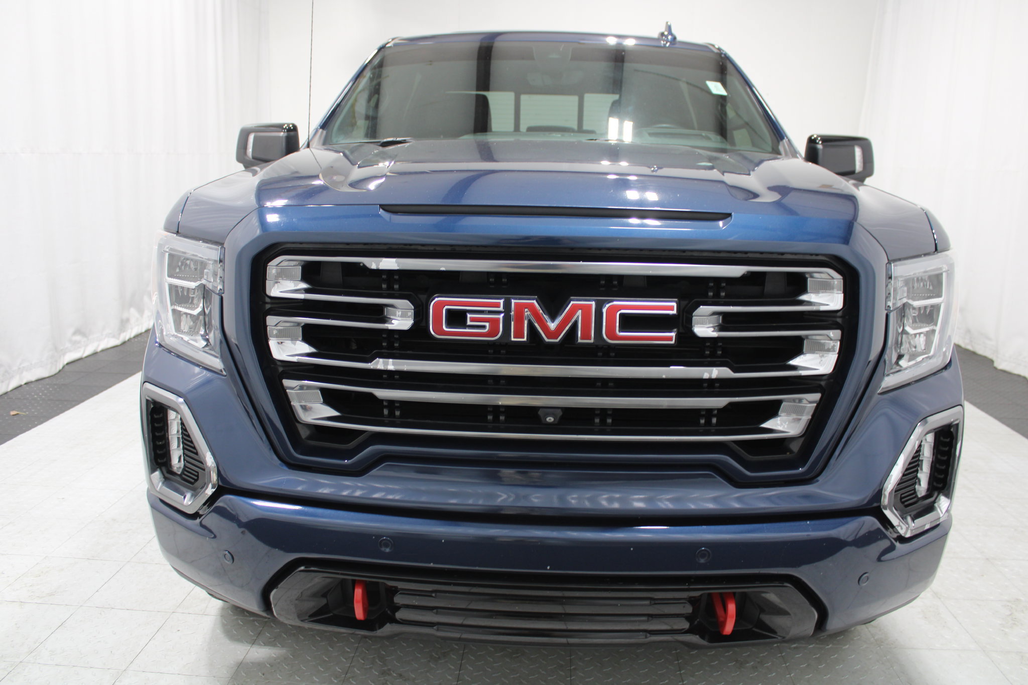 Used 2019 GMC Sierra 1500 AT4 w/ AT4 Premium Package AWD/4WD image 3