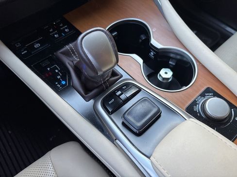 Used 2017 Lexus RX 350 FWD w/ Premium Package image 19