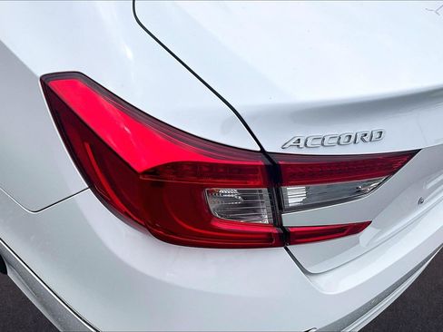 Used 2021 Honda Accord Touring image 30