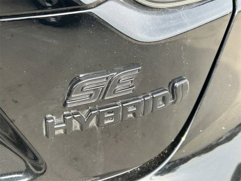 Used 2024 Toyota Corolla SE image 13