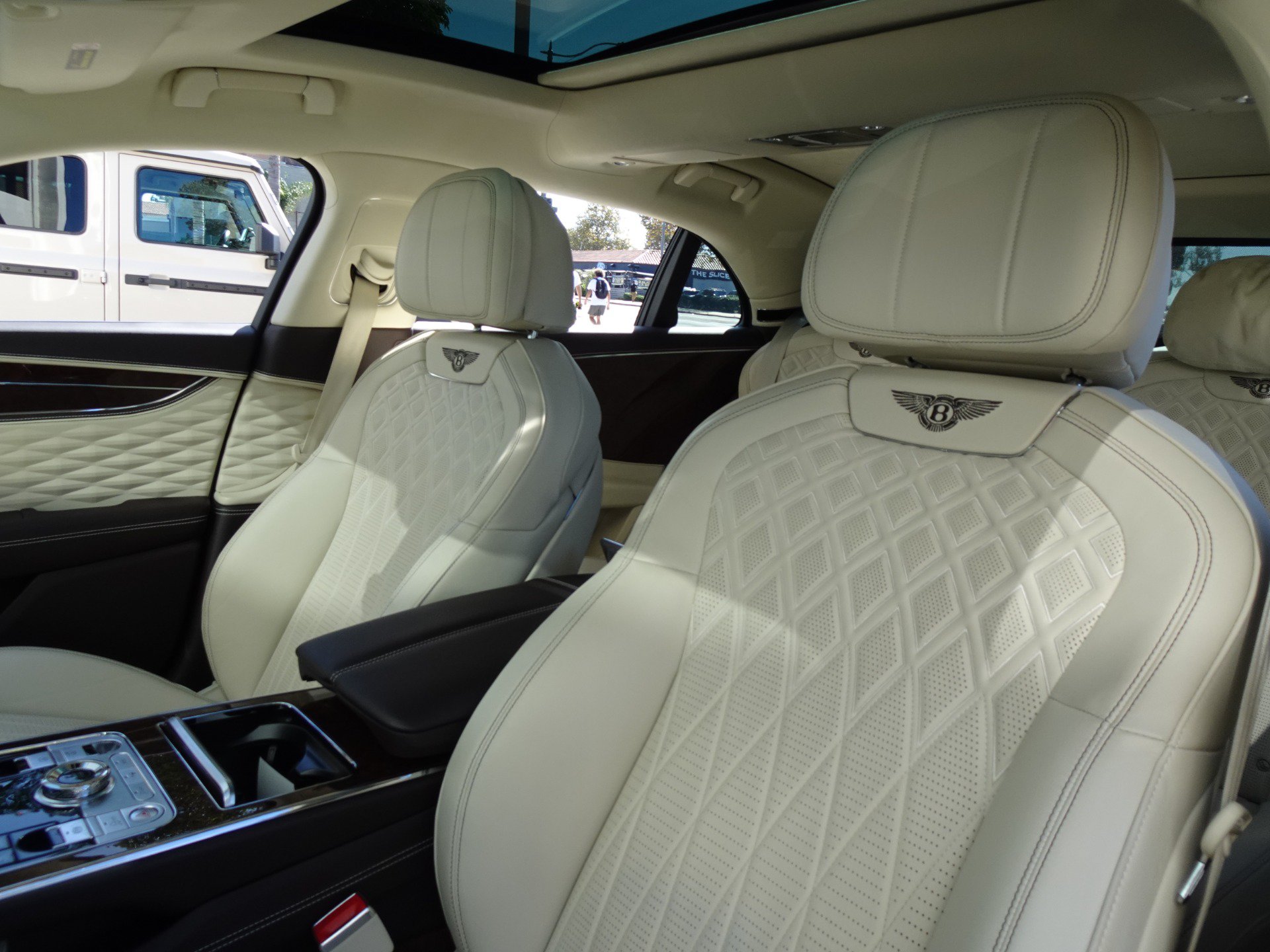 Used 2021 Bentley Flying Spur W12 AWD/4WD image 13