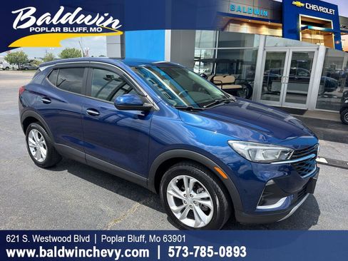 Used 2022 Buick Encore GX Preferred w/ Cold Weather Comfort Package FWD image 1