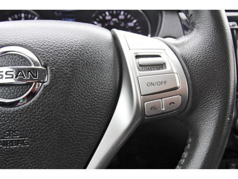 Used 2016 Nissan Rogue SL w/ SL Premium Package image 19