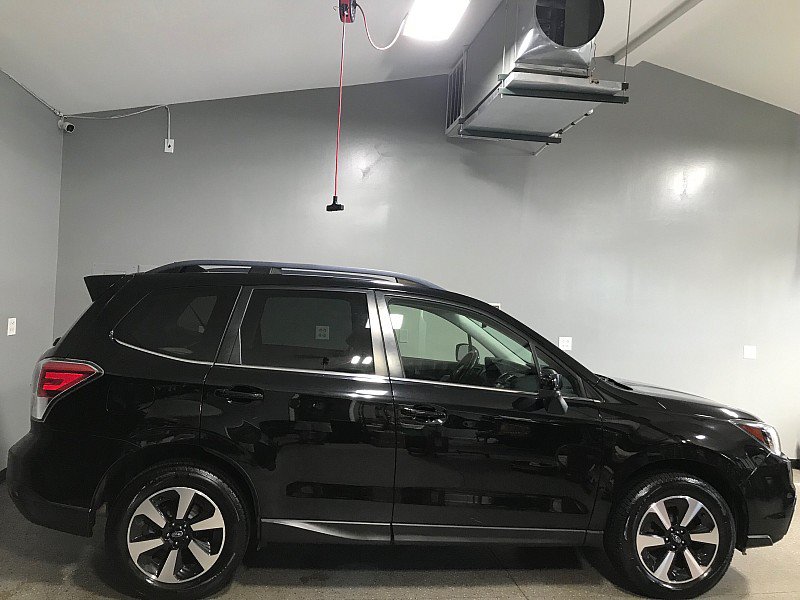 Used 2017 Subaru Forester 2.5i Limited AWD/4WD image 2