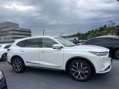 Used 2022 Acura MDX w/ Technology Package AWD/4WD image 4