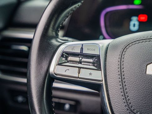 Used 2023 Kia Telluride EX w/ EX Captain's Chair Package image 27