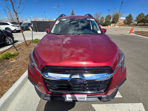 Used 2025 Subaru Ascent Premium image 8
