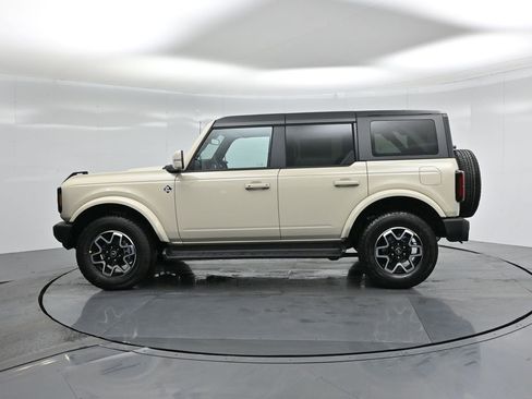 New 2025 Ford Bronco Outer Banks image 30