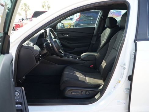 Used 2024 Honda Accord Sport image 7
