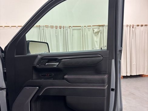 Used 2024 GMC Sierra 1500 AT4X image 33