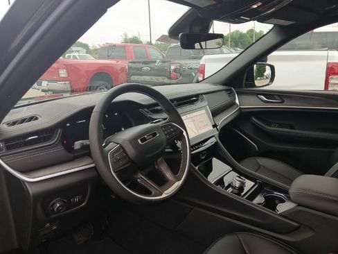 New 2026 Jeep Grand Cherokee Limited image 30