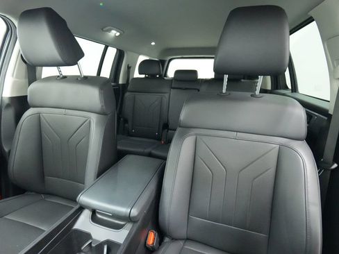 Used 2025 Hyundai Santa Fe SEL AWD/4WD image 15