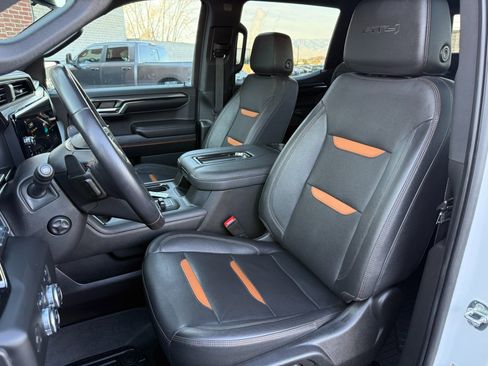 Used 2022 GMC Sierra 1500 AT4 w/ AT4 Premium Package image 25