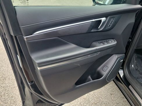 Used 2025 Buick Enclave Sport Touring image 20