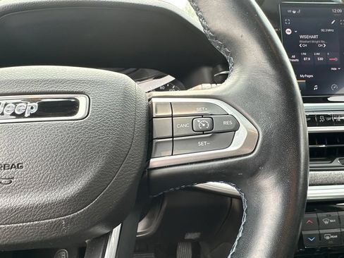 Used 2022 Jeep Compass Latitude w/ Convenience Group AWD/4WD image 44