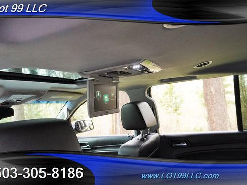 Used 2017 Chevrolet Suburban Premier image 15