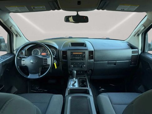 Used 2012 Nissan Titan SV w/ SV Value Truck Pkg RWD image 12