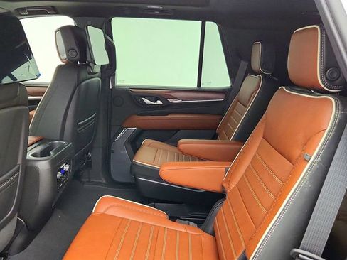 Used 2023 GMC Yukon Denali Ultimate AWD/4WD image 22