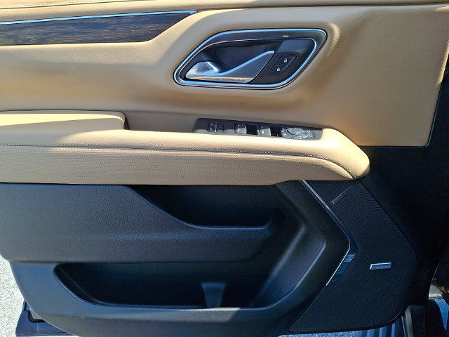 Certified 2023 Chevrolet Suburban Premier w/ Advanced Technology Package AWD/4WD image 12