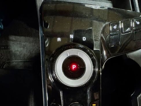 Used 2023 Kia Sportage LX image 23