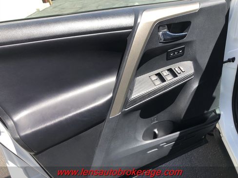 Used 2013 Toyota RAV4 Limited FWD image 9