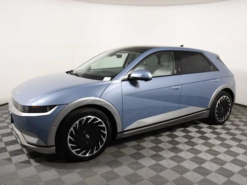 Used 2024 Hyundai Ioniq 5 Limited AWD/4WD image 2
