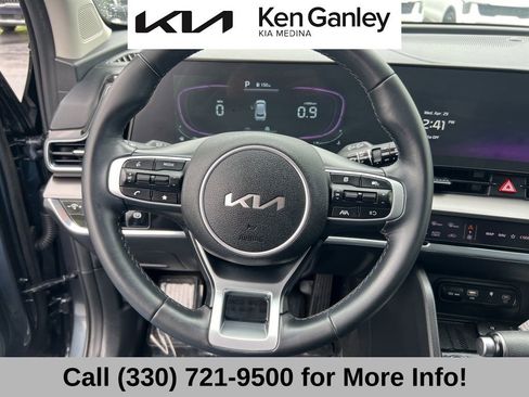 Certified 2023 Kia Sportage EX FWD image 30